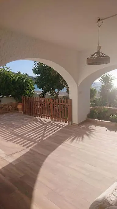 Holiday home Chalet Con Jardin En Playa De Calahonda, Granada